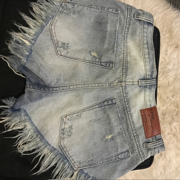 One Teaspoon jean shorts - Picture 2 of 2